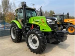 Kmetijski traktor z 200 KM